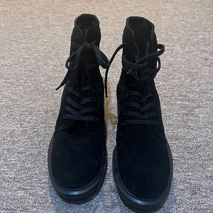 Aquatalia women boots. Unworn